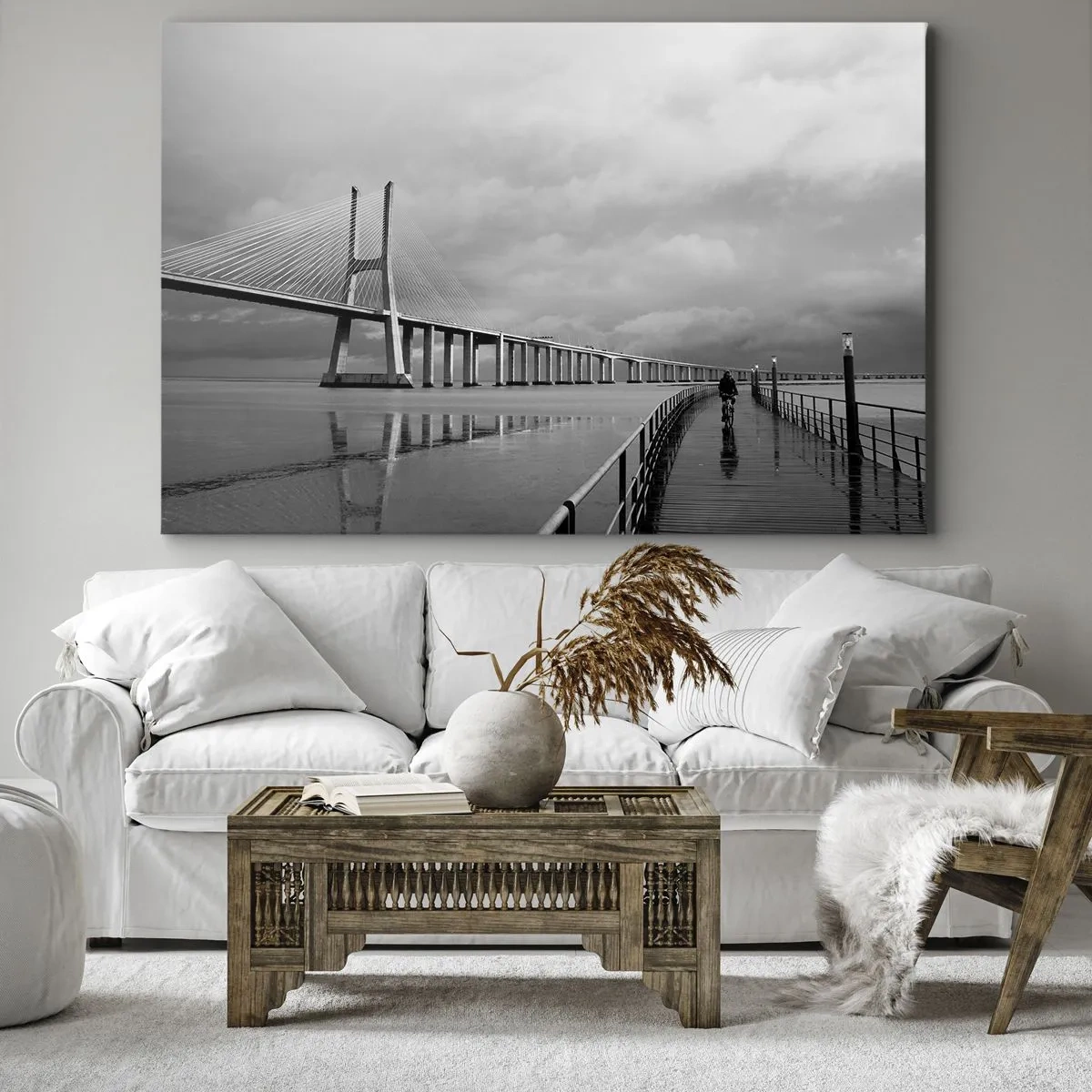 Impression sur toile - Image sur toile - Un pont suspendu au-dessus de l'eau en noir et blanc - 70x50cm - A tous ceux qui lui sont important - Décoration murale moderne pour le salon et la chambre ARTTOR
