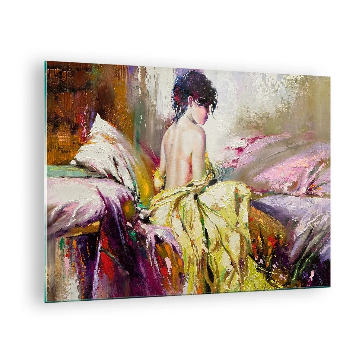 Impression sur verre - Image sur verre - Une femme en robe jaune assise sur un lit dans un style impressionniste. - 70x50cm - Entre les lèvres et le bord de la tasse - Décoration murale moderne pour le salon et la chambre ARTTOR