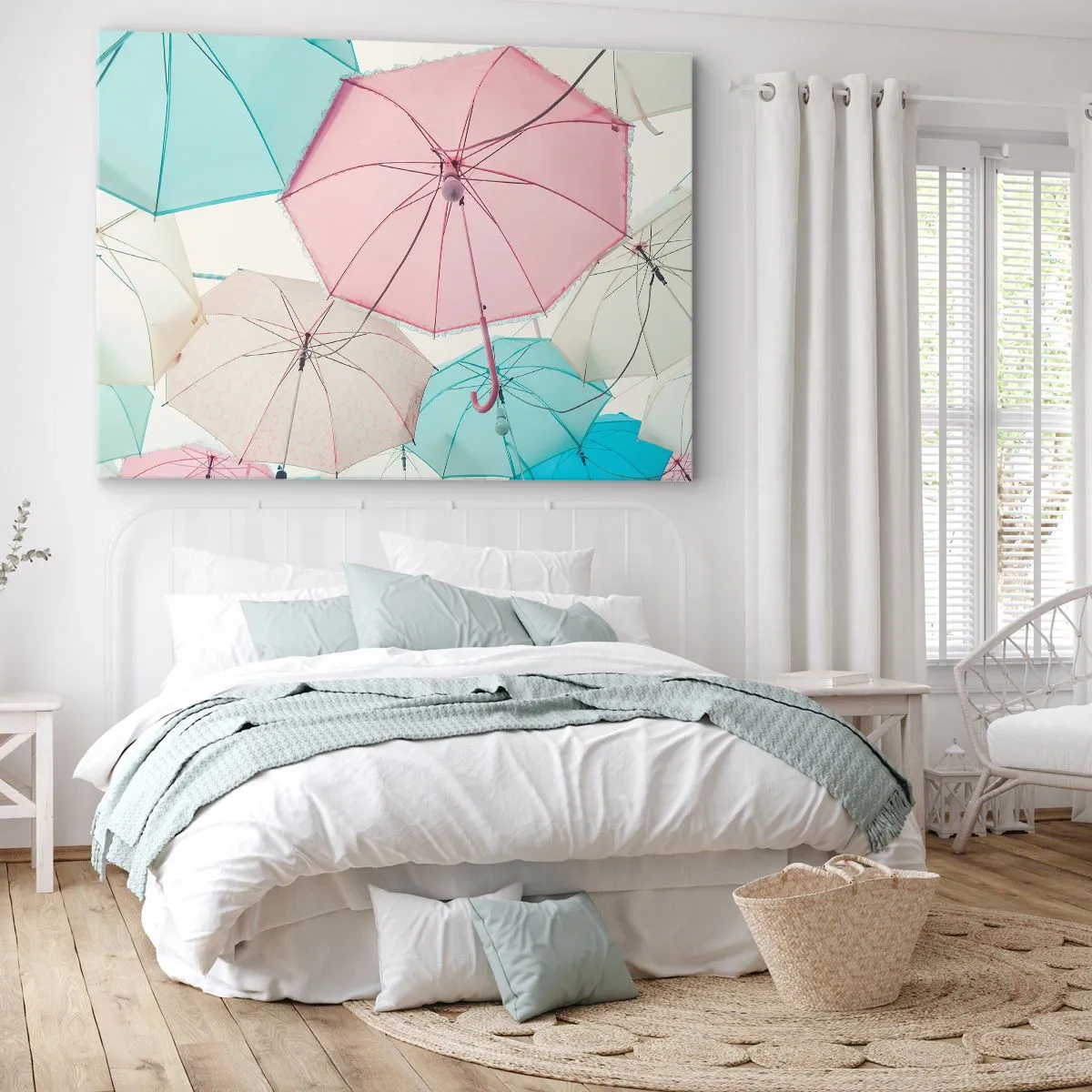 Impression sur toile - Image sur toile - Parapluies pastel contre un ciel lumineux - 70x50cm - Parfois le soleil, parfois la pluie - Décoration murale moderne pour le salon et la chambre ARTTOR