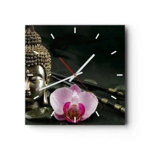Horloge murale - Pendule murale - Une statuette de Bouddha avec une orchidée et des baguettes sur un fond de pierres - 30x30cm - Harmonie de la sagesse et de la beauté - Décoration murale moderne pour le salon et la chambre ARTTOR