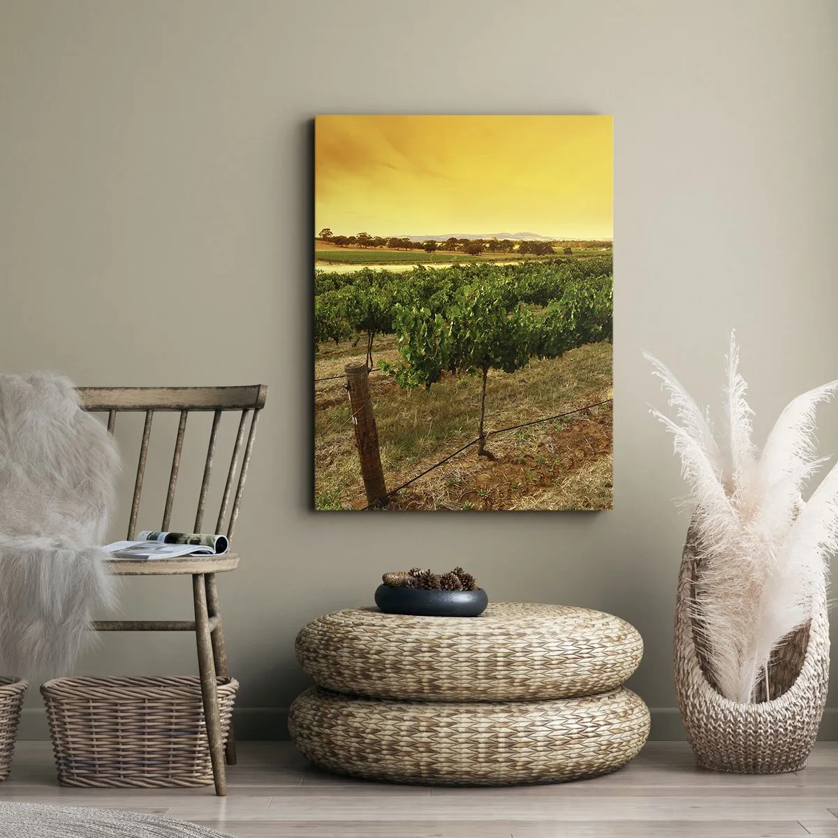 Impression sur toile - Image sur toile - Vignes dans une plantation au coucher du soleil doré - 80x120cm - S'abreuver du soleil - Décoration murale moderne pour le salon et la chambre ARTTOR