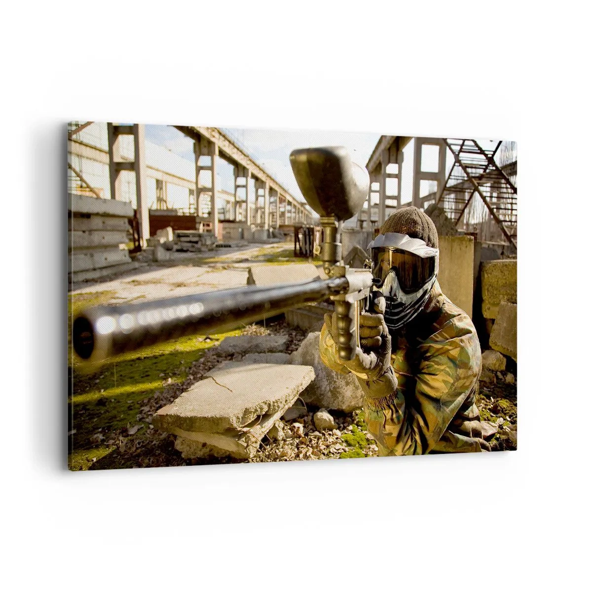 Impression sur toile - Image sur toile - Un joueur de paintball en tenue de camouflage visant un marqueur - 120x80cm - Et vous pouvez devenir un héros - Décoration murale moderne pour le salon et la chambre ARTTOR