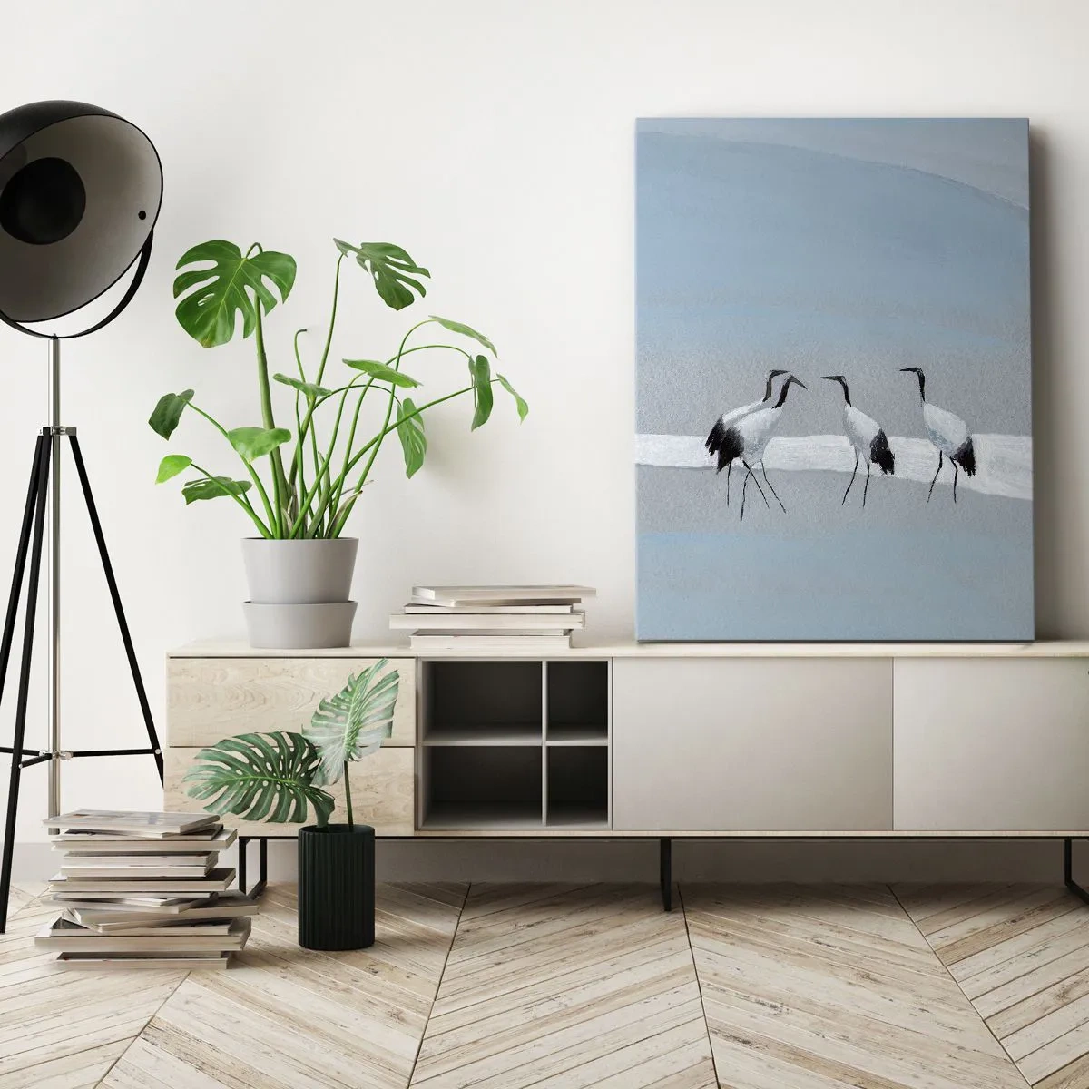 Impression sur toile - Image sur toile - Un groupe de grues contre un ciel bleu et le soleil levant - 70x100cm - Après une chaude journée - Décoration murale moderne pour le salon et la chambre ARTTOR