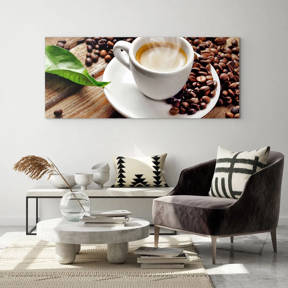 Impression sur verre - Image sur verre - Une tasse de café aromatique sur fond de grains et d'une feuille - 160x50cm - Café sur un banc - Décoration murale moderne pour le salon et la chambre ARTTOR