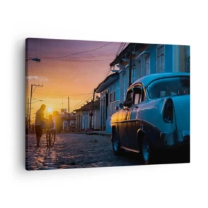 Impression sur toile - Image sur toile - Voiture et vélo rétro dans la rue à la lumière du soleil couchant - 70x50cm - Ici, le temps ralentit - Décoration murale moderne pour le salon et la chambre ARTTOR