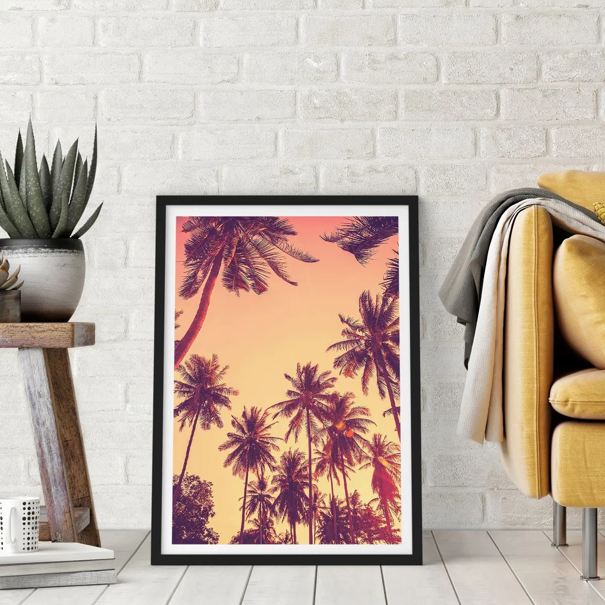 Affiche dans un cadre noir - Poster - Palmiers aux couleurs chaudes du coucher de soleil - 50x70cm - Variation tropicale - Décoration murale moderne pour le salon et la chambre ARTTOR