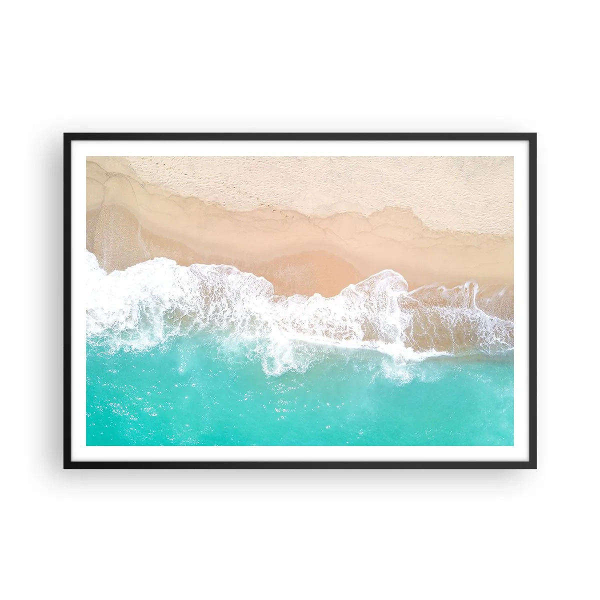 Affiche dans un cadre noir - Poster - Vue plongeante sur une plage aux eaux turquoise et aux vagues douces - 100x70cm - Caresse de l'océan - Décoration murale moderne pour le salon et la chambre ARTTOR