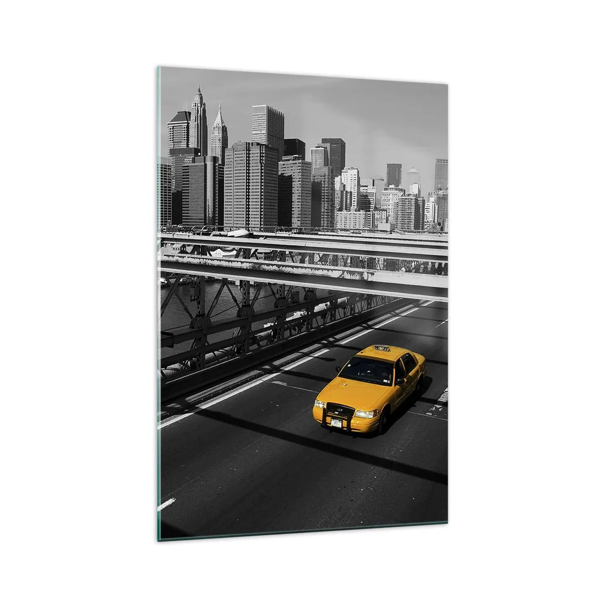 Impression sur verre - Image sur verre - Taxi jaune sur un pont avec vue sur les toits de New York - 70x100cm - Couleur de la grande ville - Décoration murale moderne pour le salon et la chambre ARTTOR