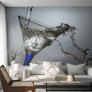 Papier Peint Photo Premium Canvas - Un verre d'eau en mouvement sur un fond clair - 100x70cm - Eau cristalline dans un verre cristal - Décoration murale moderne pour le salon et la chambre ARTTOR