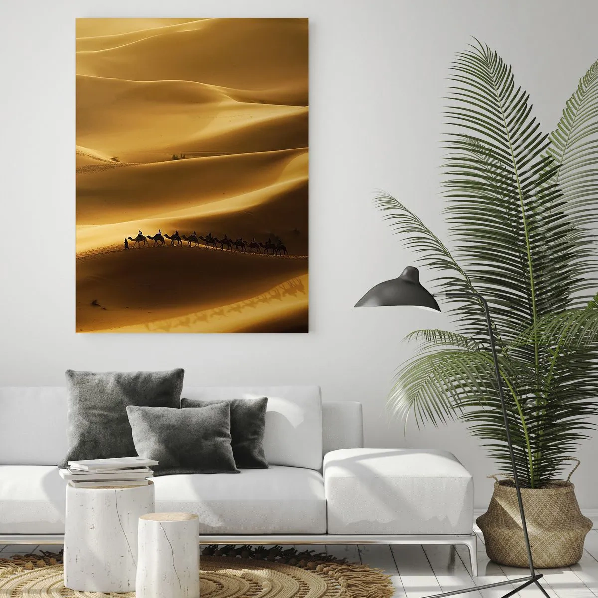 Impression sur verre - Image sur verre - Une caravane de chameaux errant à travers les dunes dorées du désert. - 80x120cm - Caravane sur les vagues du désert - Décoration murale moderne pour le salon et la chambre ARTTOR