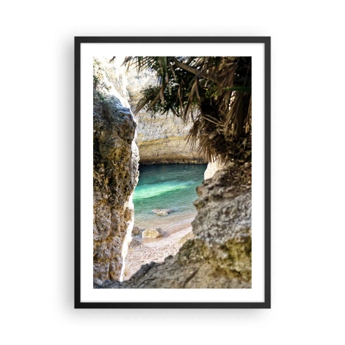 Affiche dans un cadre noir - Poster - Vue de la plage cachée à travers une crevasse rocheuse - 50x70cm - Baie turquoise - Décoration murale moderne pour le salon et la chambre ARTTOR