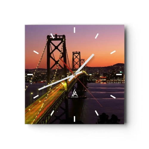 Horloge murale - Pendule murale - Un pont illuminé la nuit au-dessus de l'eau avec une vue panoramique sur la ville - 30x30cm - Soirée violette - Décoration murale moderne pour le salon et la chambre ARTTOR