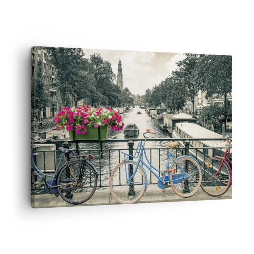Impression sur toile - Image sur toile - Un pont avec des vélos et des fleurs sur un canal à Amsterdam - 70x50cm - Couleurs de rue d'Amsterdam - Décoration murale moderne pour le salon et la chambre ARTTOR