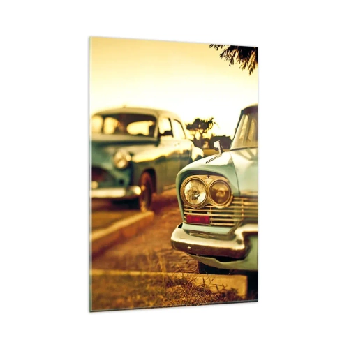Impression sur verre - Image sur verre - Voitures classiques dans la chaude lumière du coucher du soleil - 80x120cm - Nous attendrons et verrons - Décoration murale moderne pour le salon et la chambre ARTTOR