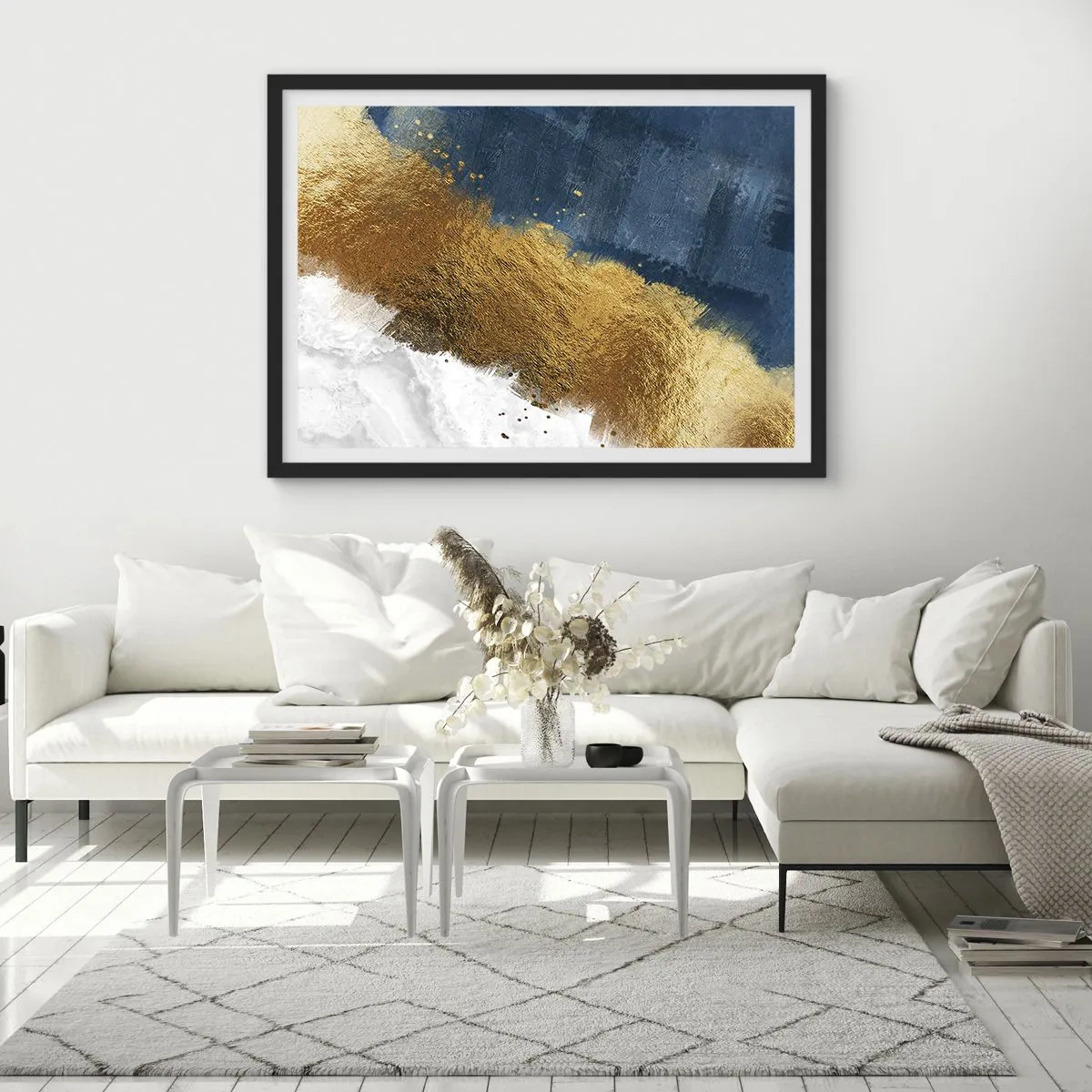 Affiche dans un cadre noir - Poster - Une composition abstraite dans des tons d'or, de bleu et de blanc. - 100x70cm - Les couleurs de l’été - Décoration murale moderne pour le salon et la chambre ARTTOR