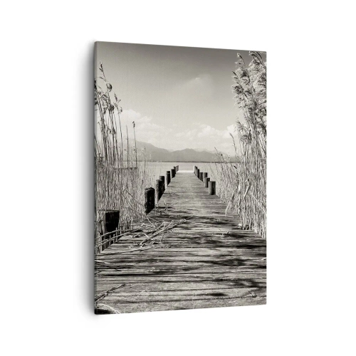 Impression sur toile - Image sur toile - Une jetée en bois parmi les hautes herbes au-dessus d'un lac aux tons sépia - 50x70cm - Dans le calme de l'herbe - Décoration murale moderne pour le salon et la chambre ARTTOR