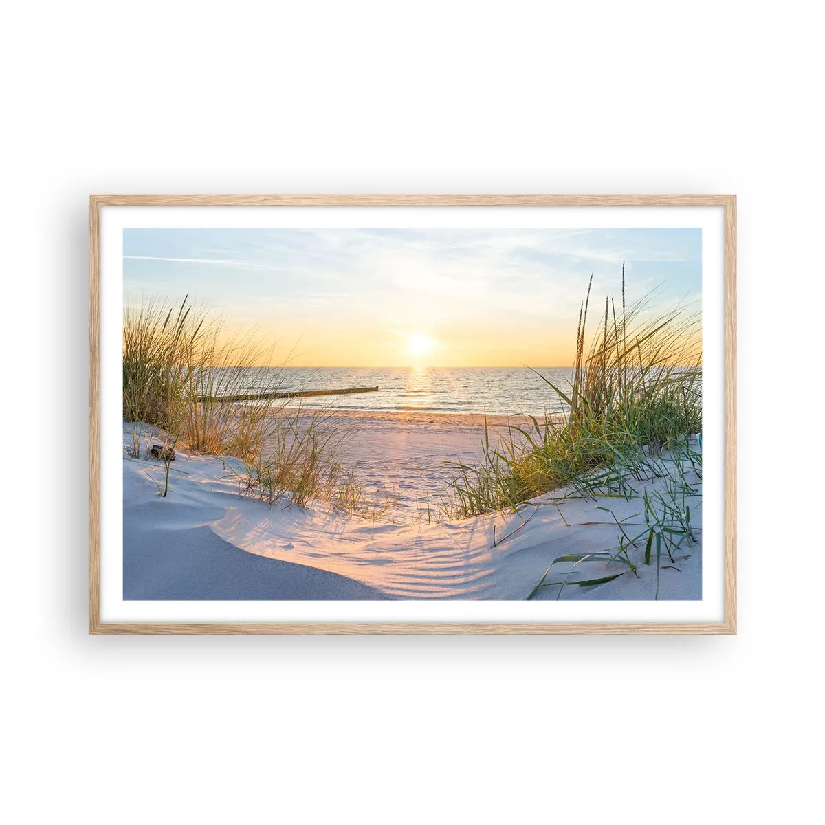 Affiche dans un chêne clair - Poster - Le bruit de la mer, le chant des oiseaux, une plage sauvage parmi les herbes… - 91x61 cm