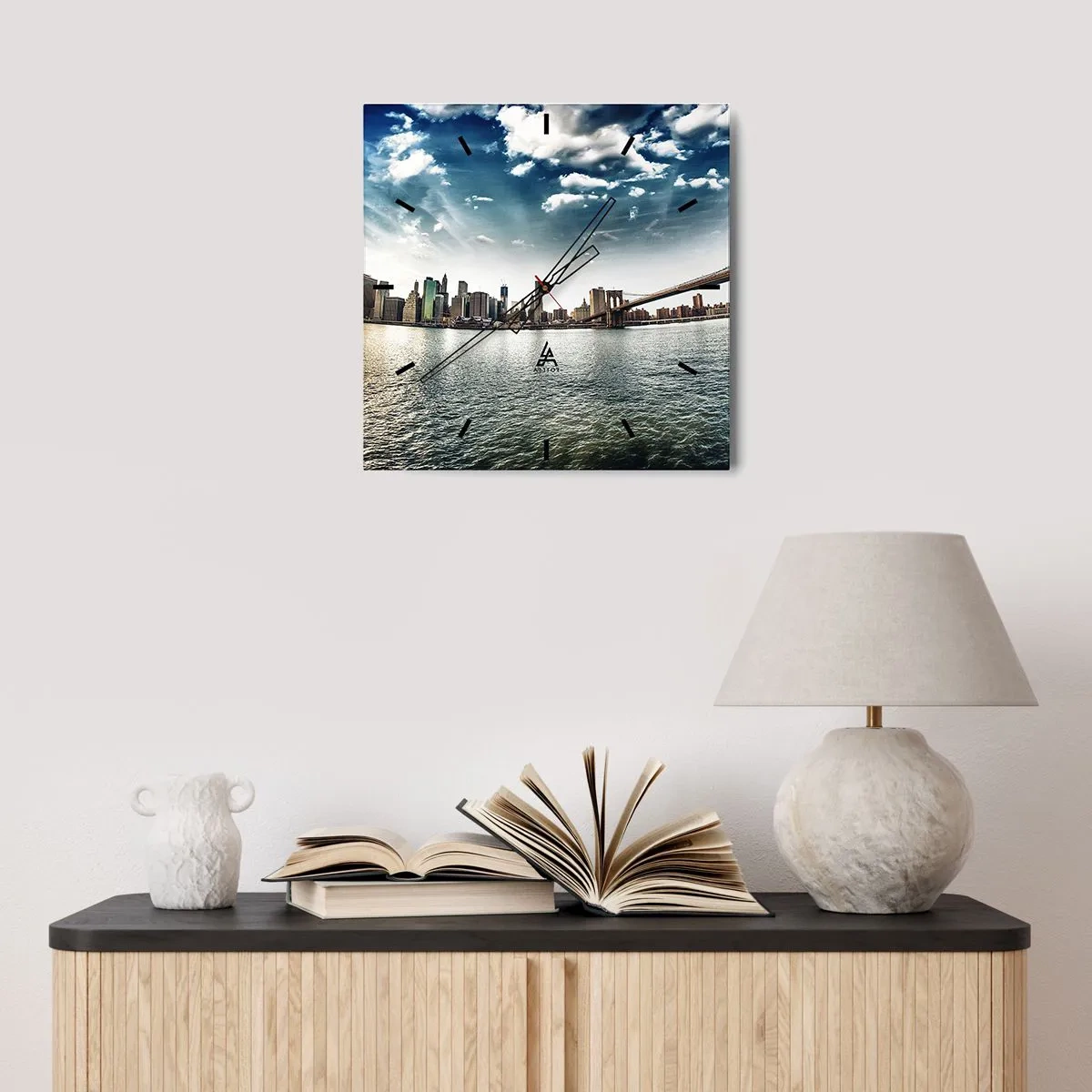 Horloge murale - Pendule murale - Panorama de la ville avec un pont contre le ciel bleu - 30x30cm - L'île de verre - Décoration murale moderne pour le salon et la chambre ARTTOR