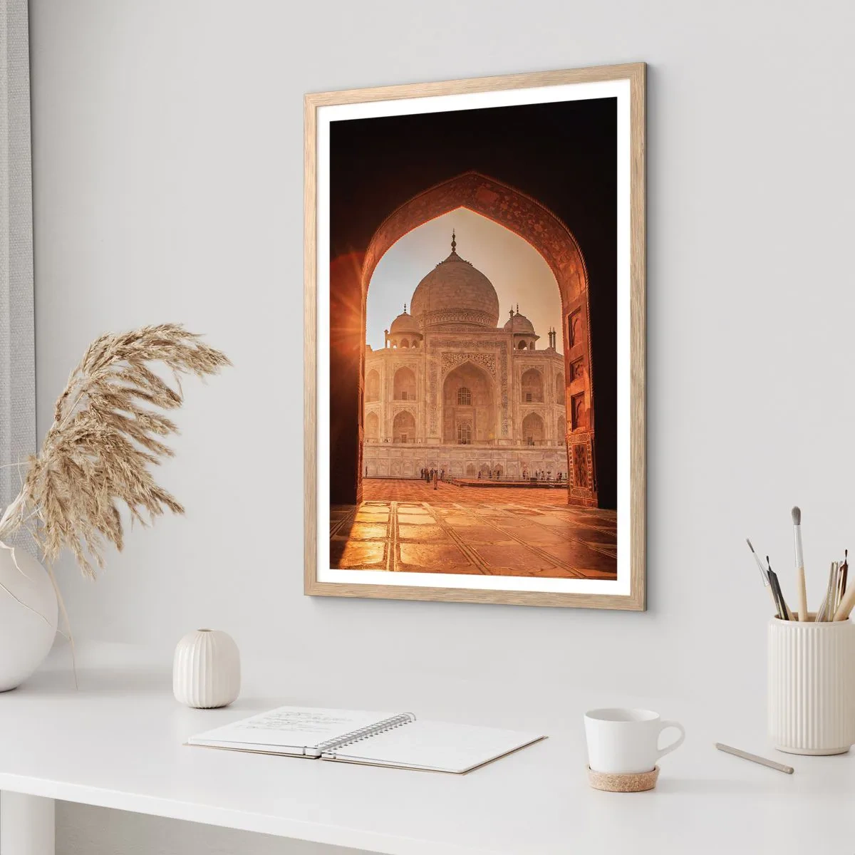 Affiche dans un chêne clair - Poster - Un monument à l'amour surnaturel - 61x91 cm