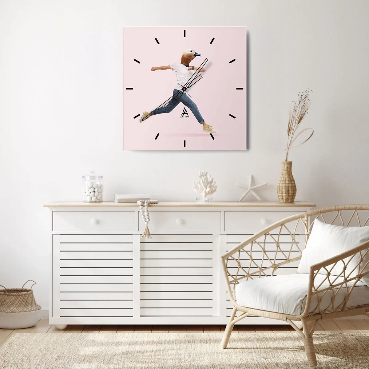 Horloge murale - Pendule murale - Une figure surréaliste avec une tête de canard en mouvement - 30x30cm - Une pincée d'absurdité - Décoration murale moderne pour le salon et la chambre ARTTOR