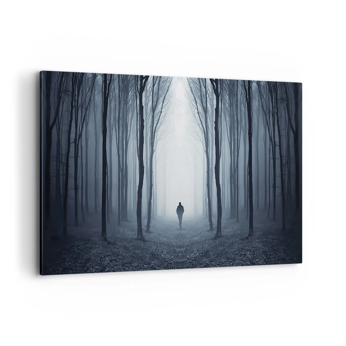 Impression sur toile - Image sur toile - Une silhouette marchant parmi les arbres dans une forêt brumeuse - 120x80cm - Tout est simple et clair - Décoration murale moderne pour le salon et la chambre ARTTOR