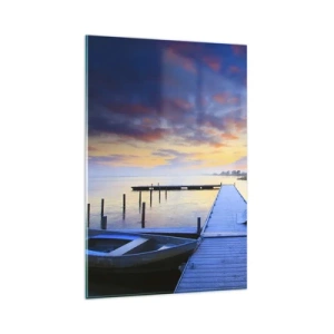 Impression sur verre - Image sur verre - Une jetée au bord du lac au coucher du soleil avec un bateau sur le rivage - 80x120cm - Calme violet-doré - Décoration murale moderne pour le salon et la chambre ARTTOR