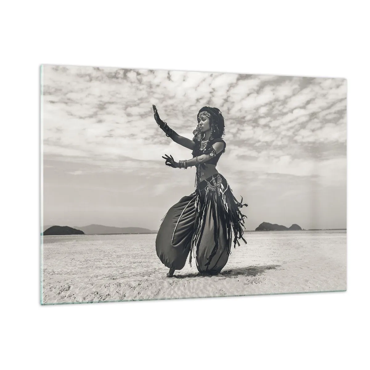 Impression sur verre - Image sur verre - Photographie en noir et blanc d'une danseuse dans le désert - 120x80cm - Danse des îles du sud - Décoration murale moderne pour le salon et la chambre ARTTOR