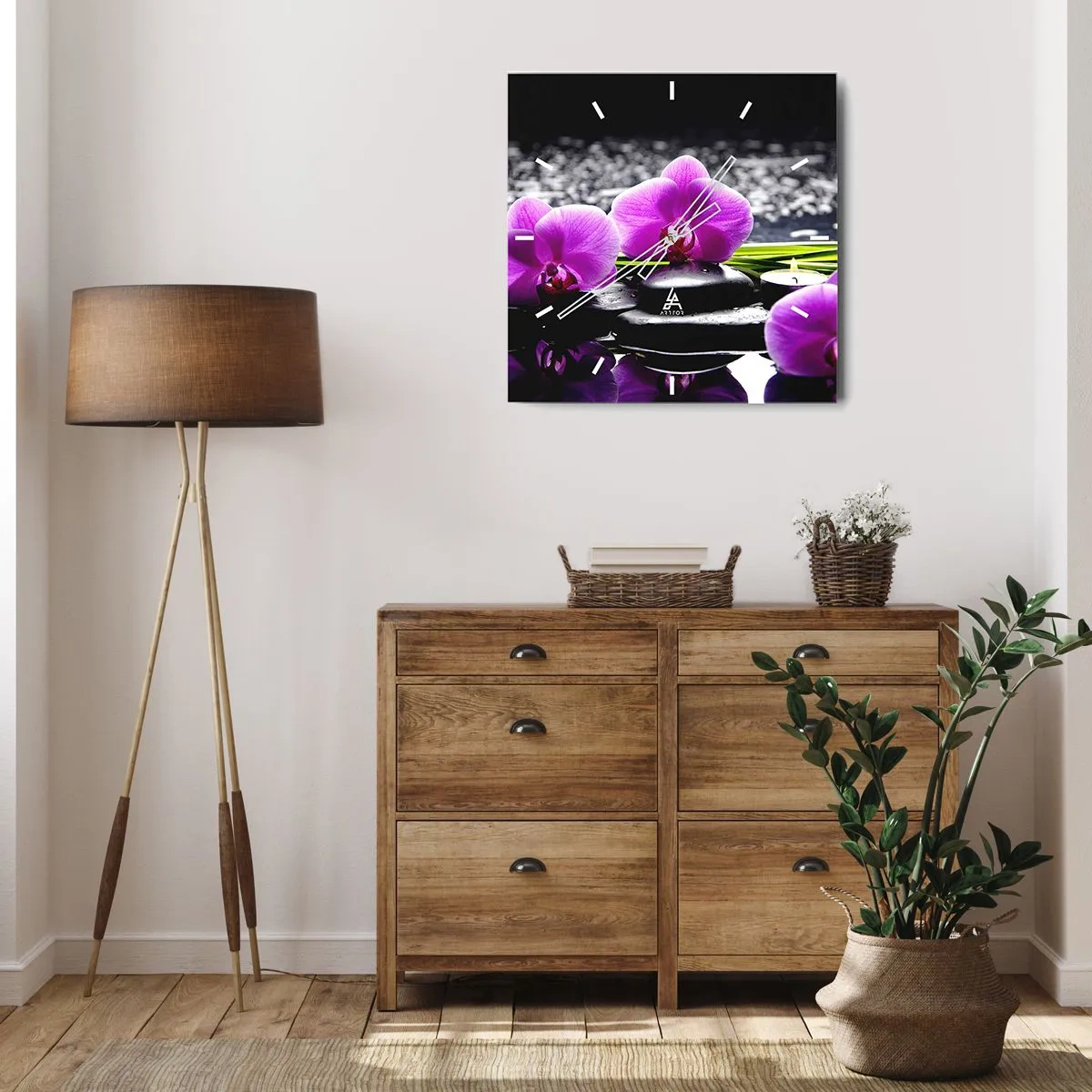 Horloge murale - Pendule murale - Orchidées violettes sur fond de pierres et de bougies dans un cadre relaxant - 30x30cm - Se noyer dans la paix et la tranquillité - Décoration murale moderne pour le salon et la chambre ARTTOR