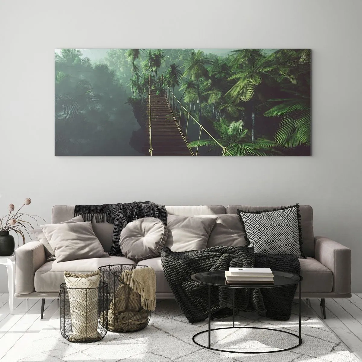 Impression sur verre - Image sur verre - Un pont suspendu dans une forêt tropicale entourée de brouillard. - 160x50cm - Au fil de la verdure - Décoration murale moderne pour le salon et la chambre ARTTOR