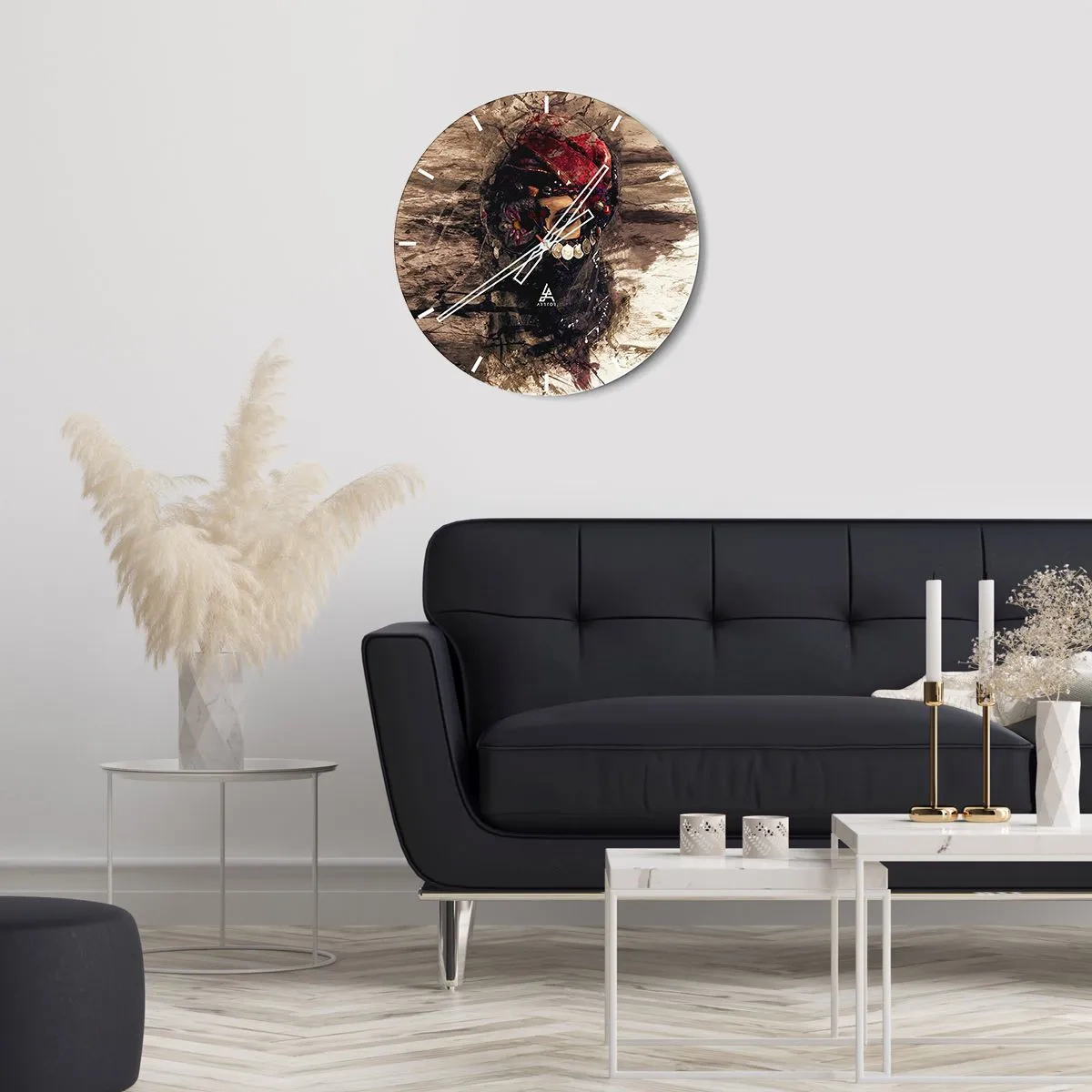 Horloge murale - Pendule murale - Portrait artistique d'une femme portant des bijoux traditionnels - 30x30cm - Inquiétant, c'est le moins qu'on puisse dire - Décoration murale moderne pour le salon, la cuisine et la chambre ARTTOR
