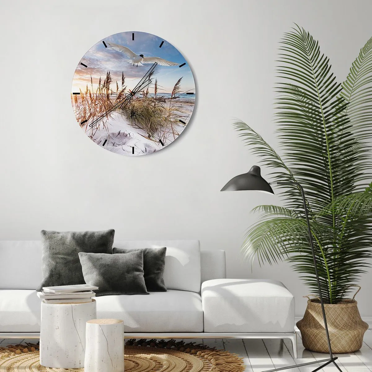 Horloge murale - Pendule murale - Plage au coucher du soleil avec un oiseau survolant les dunes - 30x30cm - Vent de mer - Décoration murale moderne pour le salon, la cuisine et la chambre ARTTOR