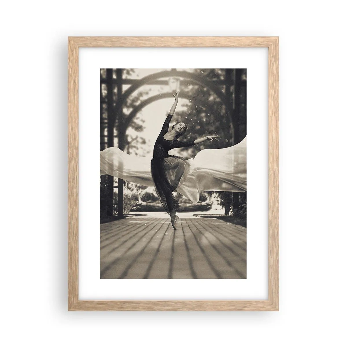 Affiche dans un chêne clair - Poster - La danse de l'esprit jardin - 30x40 cm