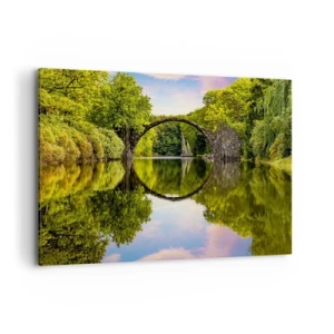 Impression sur toile - Image sur toile - Un pont de pierre sur une rivière avec un reflet parfait dans l'eau - 100x70cm - À la jonction de deux mondes - Décoration murale moderne pour le salon et la chambre ARTTOR