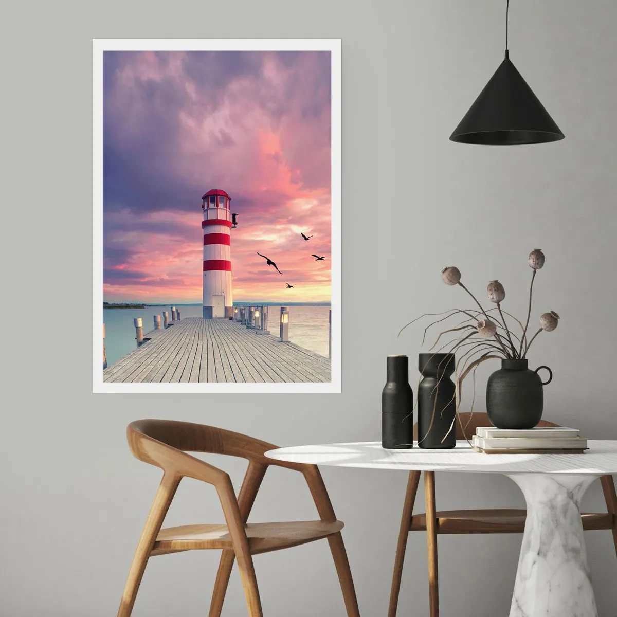 Affiche - Poster - Phare sur fond de coucher de soleil - 50x70cm - C'est l'heure d'aller au port - Décoration murale moderne pour le salon et la chambre ARTTOR