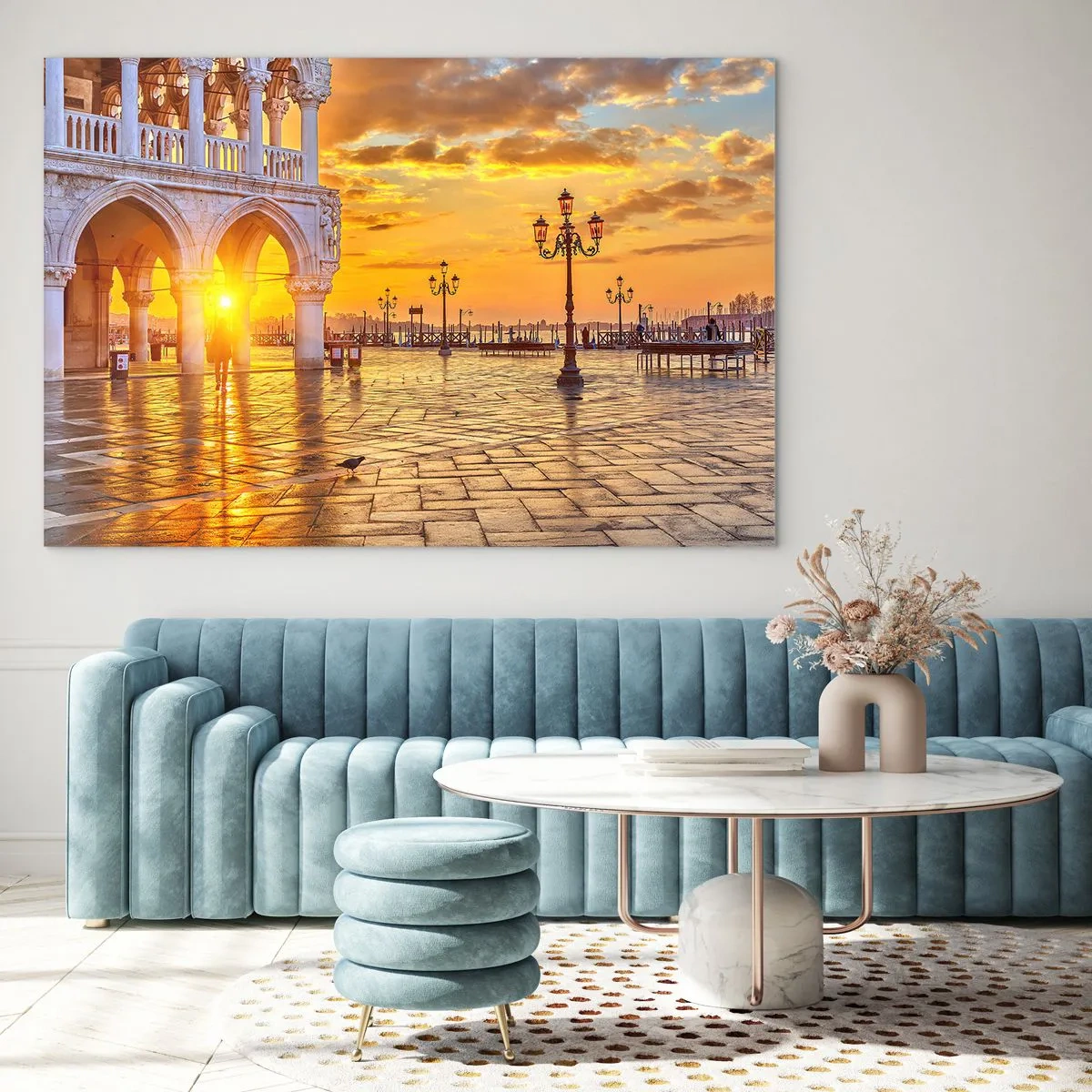 Impression sur verre - Image sur verre - Lever de soleil sur les arcades et la place - 120x80cm - Où est tout le monde? - Décoration murale moderne pour le salon et la chambre ARTTOR