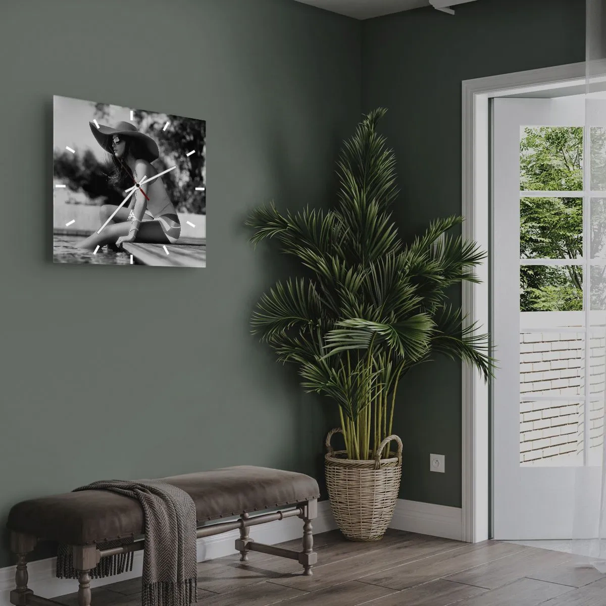 Horloge murale - Pendule murale - Femme au chapeau au bord de la piscine en noir et blanc - 30x30cm - Rêve d'été - Décoration murale moderne pour le salon et la chambre ARTTOR