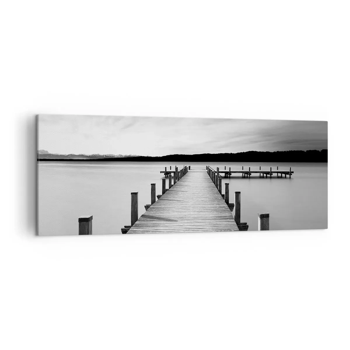 Impression sur toile - Image sur toile - Une jetée noire et blanche sur un lac calme - 140x50cm - Au point d'eau - la paix - Décoration murale moderne pour le salon et la chambre ARTTOR