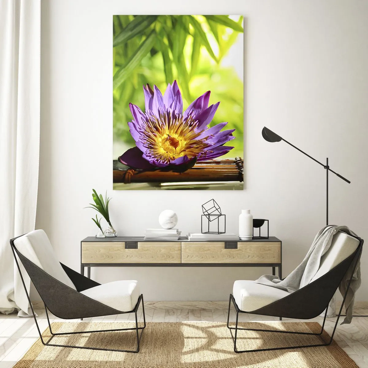 Impression sur verre - Image sur verre - Fleur de lotus violette sur fond de feuilles de bambou vertes - 70x100cm - Sous le soleil asiatique - Décoration murale moderne pour le salon et la chambre ARTTOR