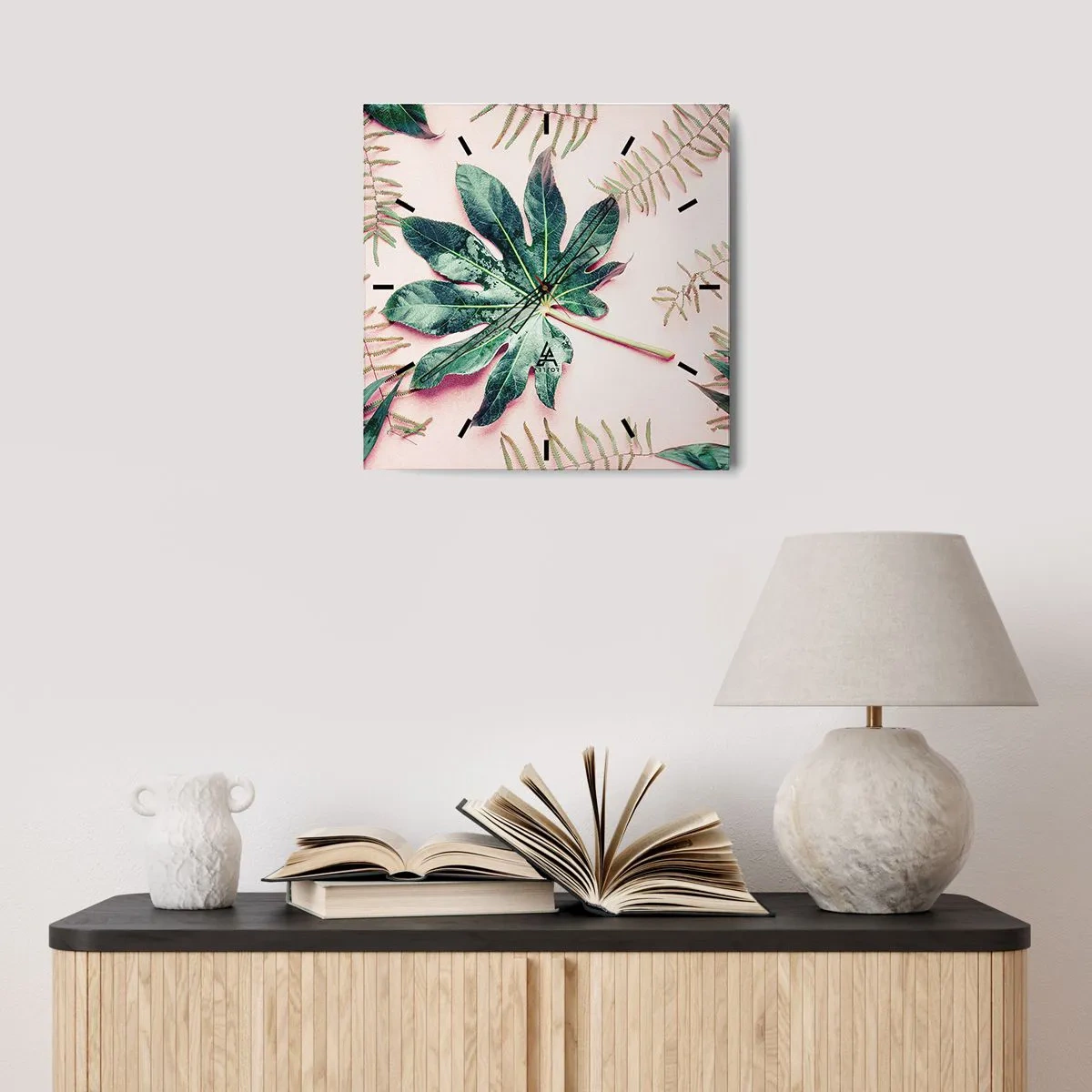 Horloge murale - Pendule murale - Étude de verdure sur fond rose - 30x30 cm
