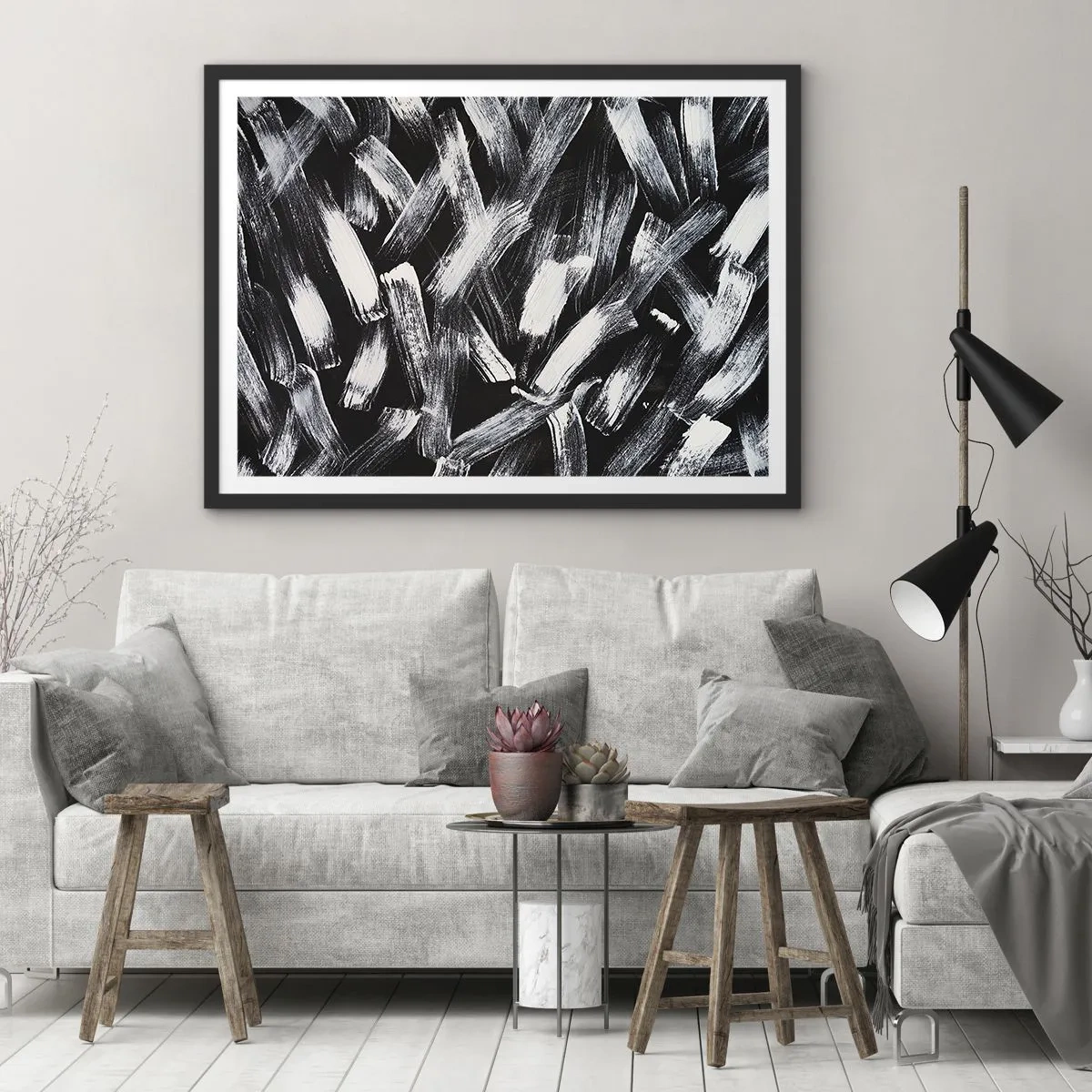 Affiche dans un cadre noir - Poster - Abstraction dynamique avec des coups de pinceau blancs sur fond noir. - 70x50cm - L'abstraction dans l'esprit industriel - Décoration murale moderne pour le salon et la chambre ARTTOR