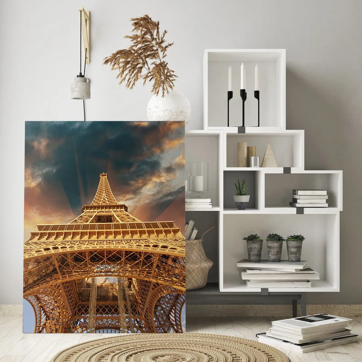 Impression sur verre - Image sur verre - La Tour Eiffel vue d'en bas sur fond de soleil couchant - 80x120cm - Comment l'humanité a atteint le ciel - Décoration murale moderne pour le salon et la chambre ARTTOR