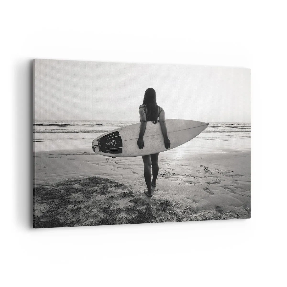 Impression sur toile - Image sur toile - Femme avec planche de surf sur la plage en noir et blanc - 100x70cm - Fille des vagues de la mer - Décoration murale moderne pour le salon et la chambre ARTTOR