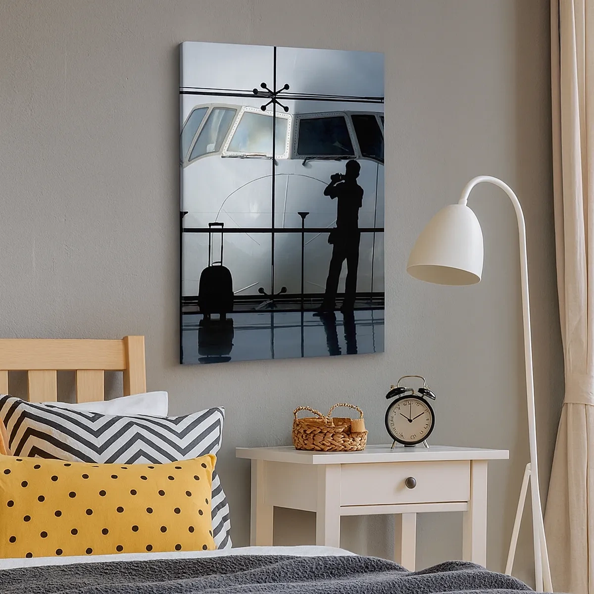 Impression sur toile - Image sur toile - Aéroport avec des silhouettes de personnes et une vue de l'avion - 50x70cm - Vis-à-vis de l'aéroport - Décoration murale moderne pour le salon et la chambre ARTTOR