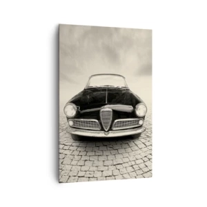 Impression sur toile - Image sur toile - Une voiture classique sur une place pavée dans un style monochrome - 80x120cm - Et alors! Tu ne m'aime pas? - Décoration murale moderne pour le salon et la chambre ARTTOR