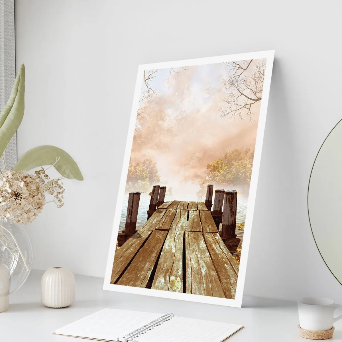 Affiche - Poster - Une vieille jetée en bois sur un lac dans un décor brumeux - 50x70cm - La douce tristesse de l'automne - Décoration murale moderne pour le salon et la chambre ARTTOR