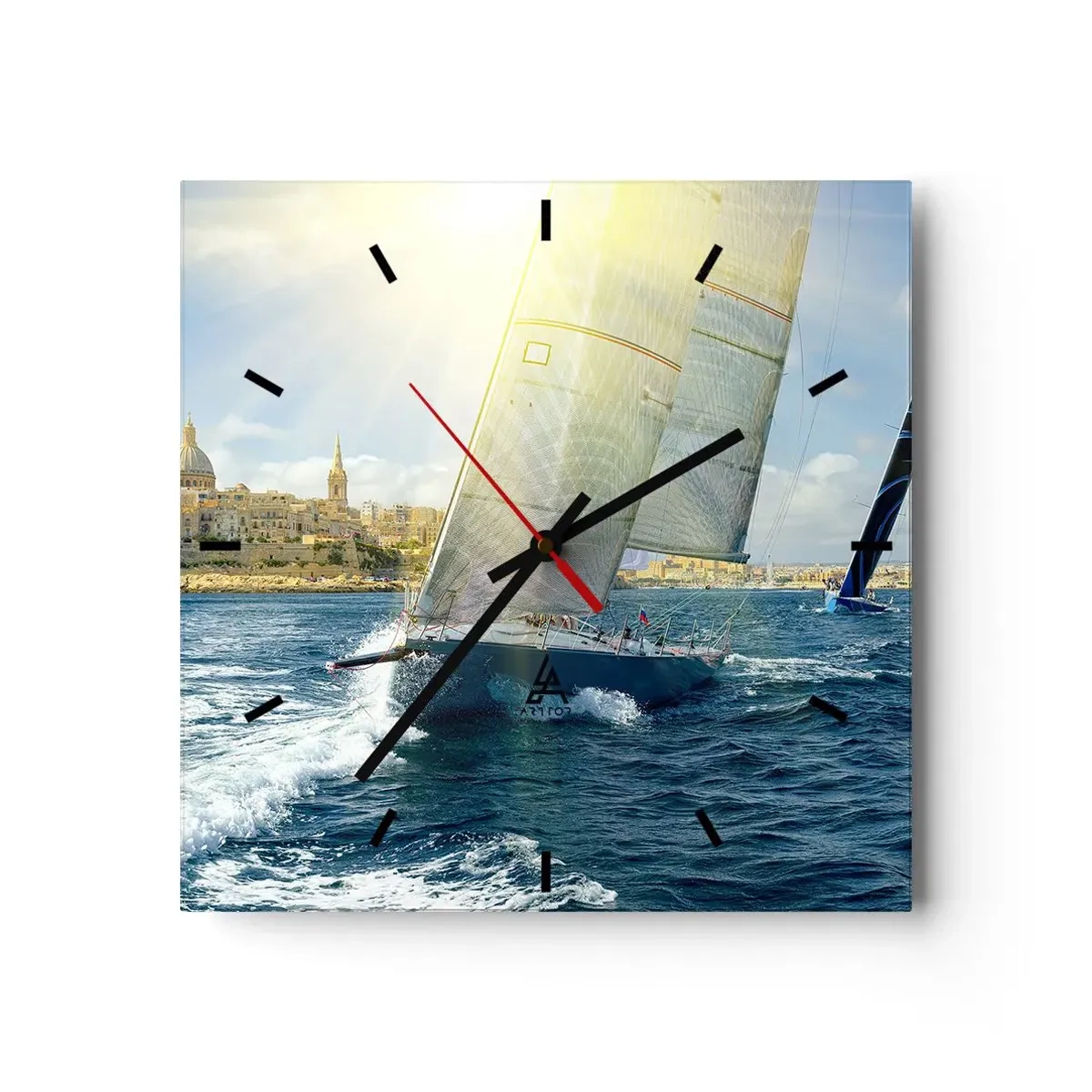 Horloge murale - Pendule murale - Course de yachts sur fond de côte ensoleillée - 30x30cm - Il est temps de quitter la ville - Décoration murale moderne pour le salon et la chambre ARTTOR