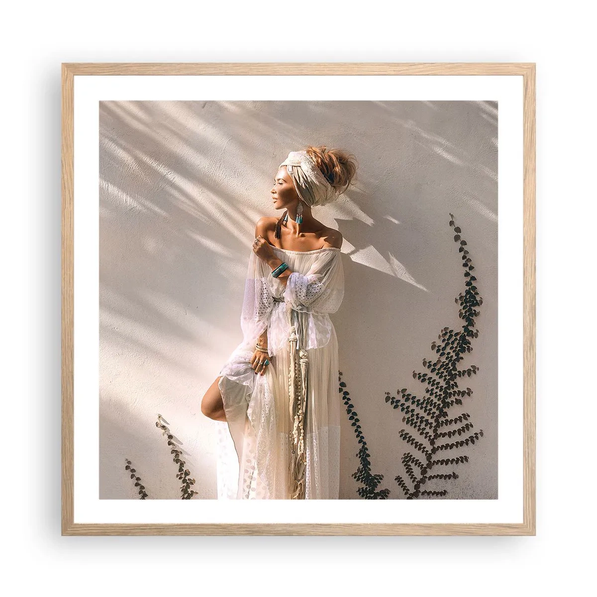 Affiche dans un chêne clair - Poster - Le soleil et la fille - 60x60 cm