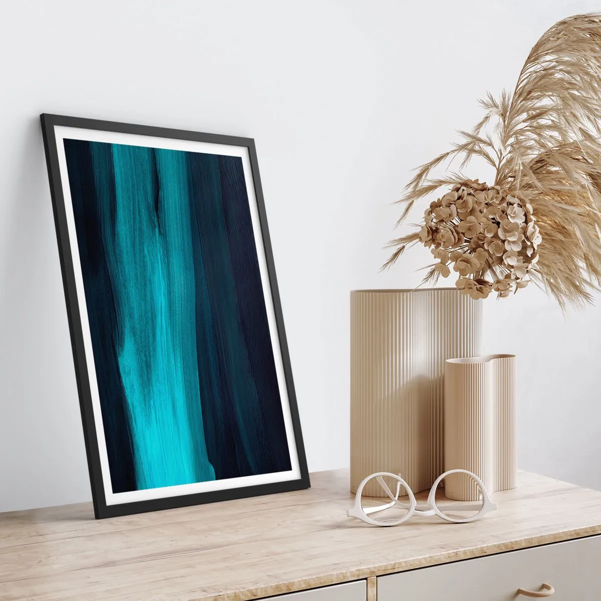 Affiche dans un cadre noir - Poster - Une composition abstraite dans les tons de noir et de turquoise - 50x70cm - Suivez le courant - Décoration murale moderne pour le salon et la chambre ARTTOR