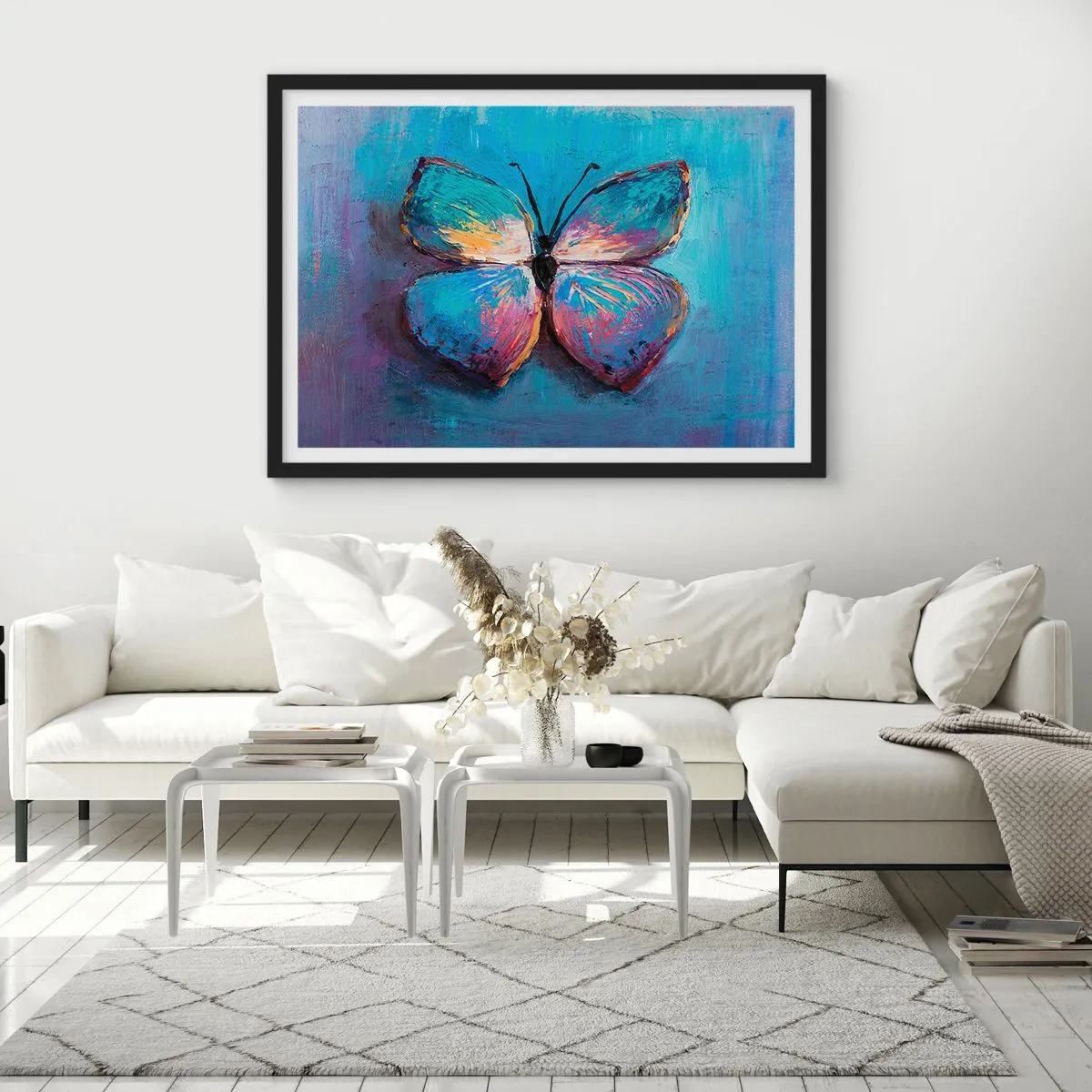 Affiche dans un cadre noir - Poster - Papillon coloré sur fond bleu - 70x50cm - Dans toute sa splendeur - Décoration murale moderne pour le salon et la chambre ARTTOR