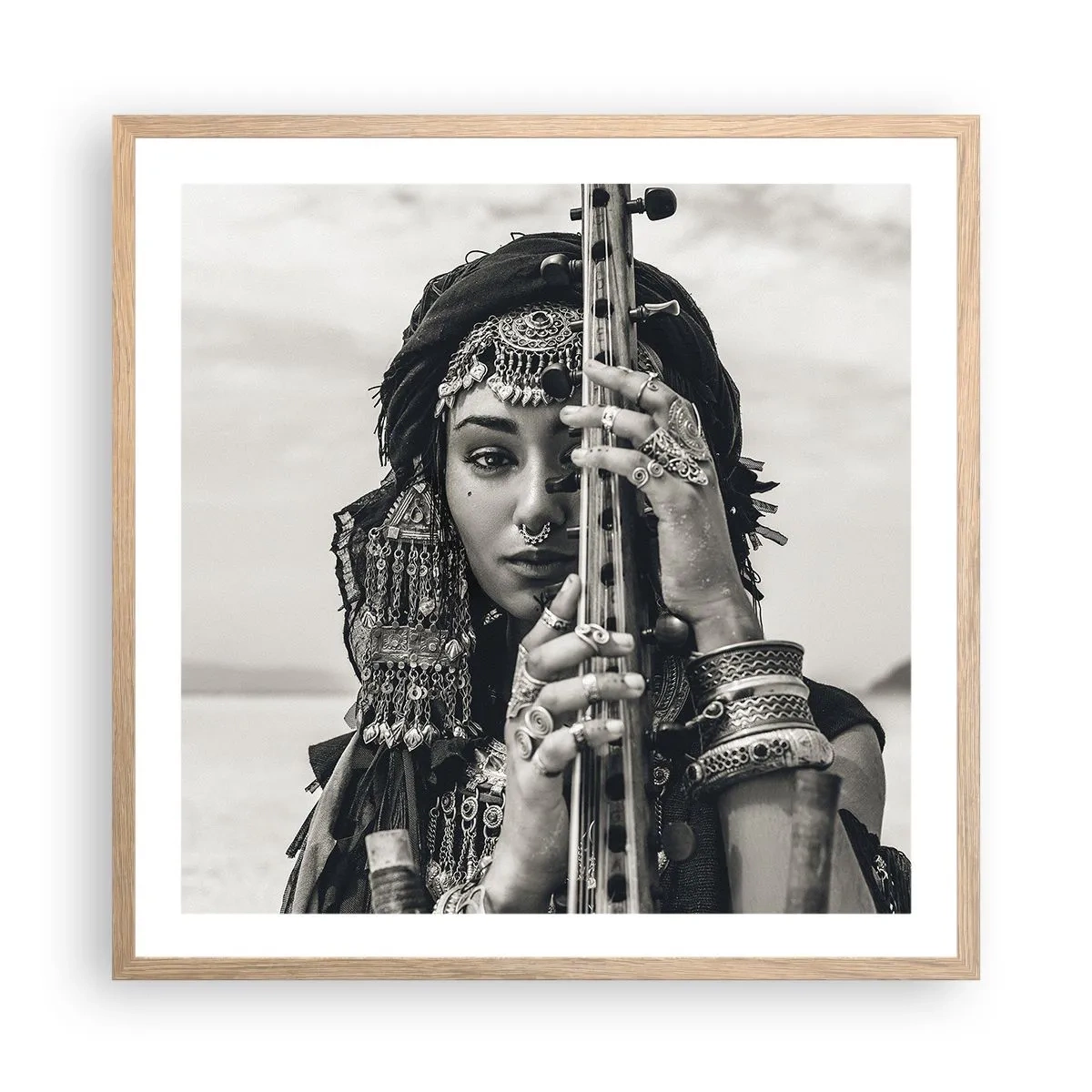 Affiche dans un chêne clair - Poster - Musique de l'Orient elle-même - 60x60 cm